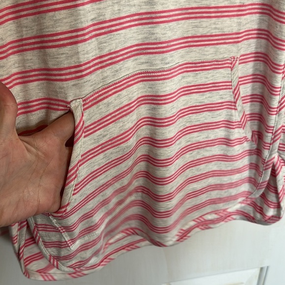 Market & Spruce pink stripped hoodie size small - Picture 2 of 4